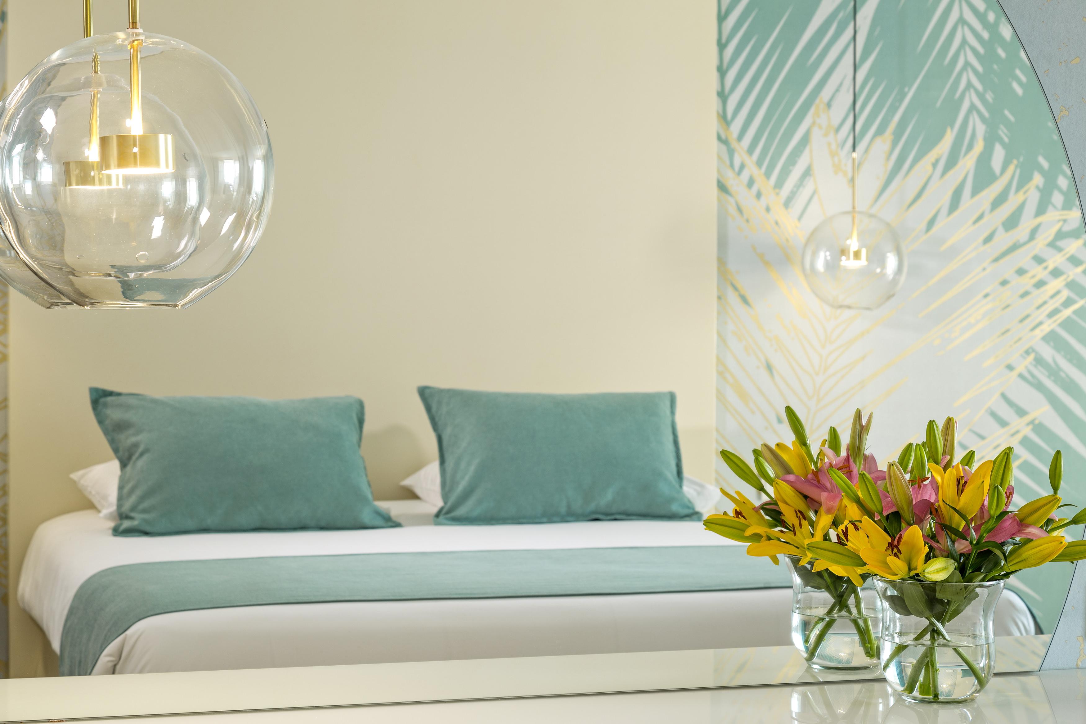 Ivi Mare - Designed For Adults By Louis Hotels Geroskipou Luaran gambar A bedroom at the hotel