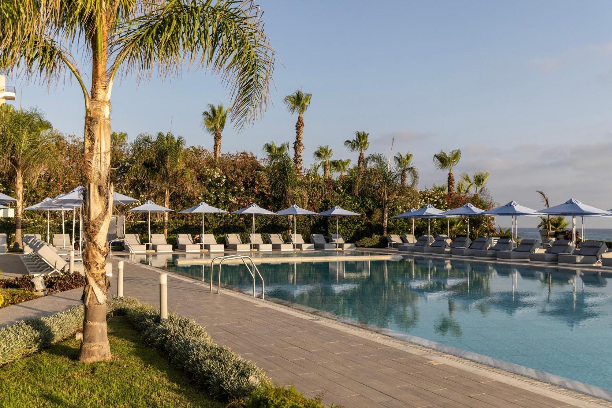 Ivi Mare - Designed For Adults By Louis Hotels Geroskipou Luaran gambar The pool at the hotel