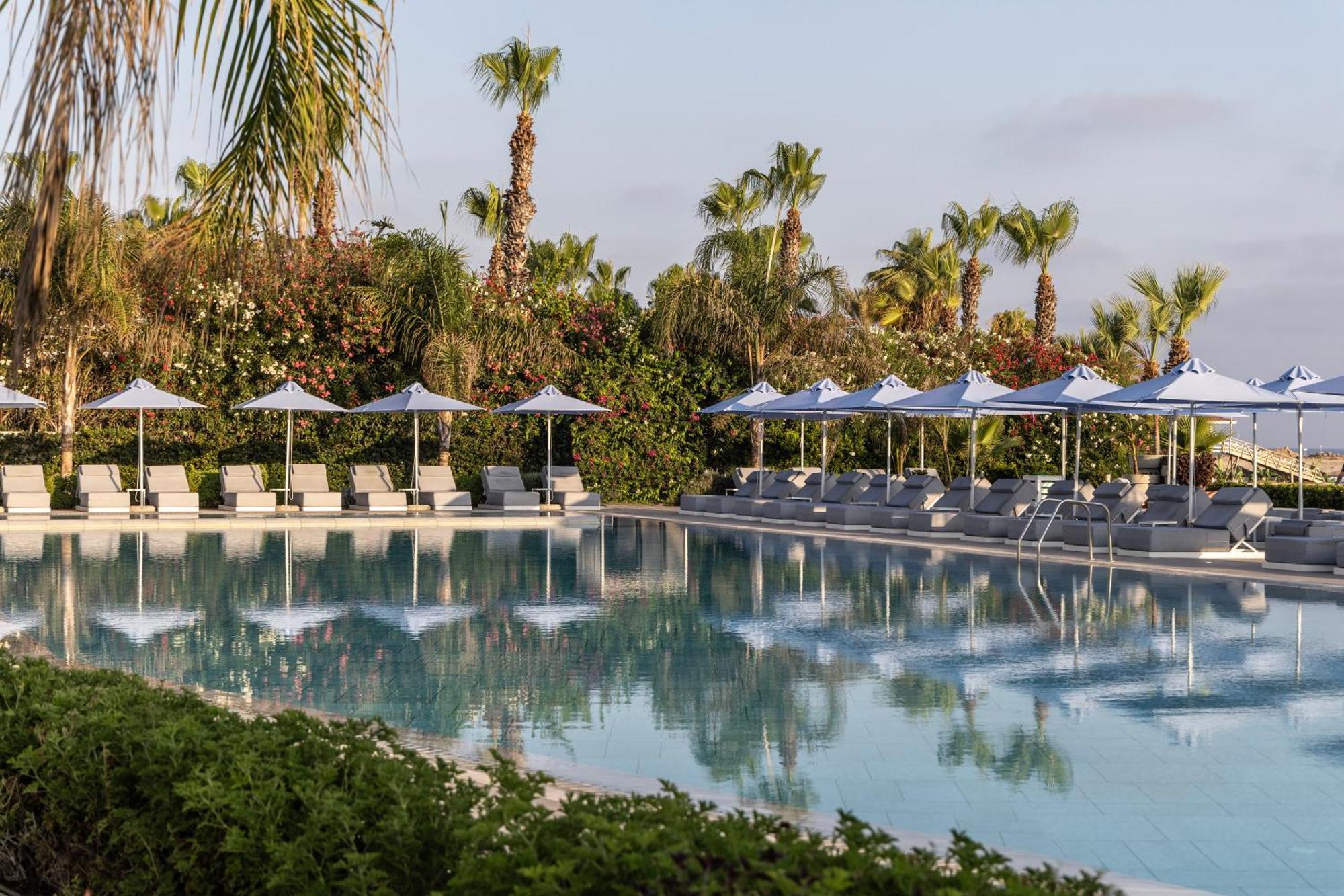 Ivi Mare - Designed For Adults By Louis Hotels Geroskipou Luaran gambar The pool at the hotel