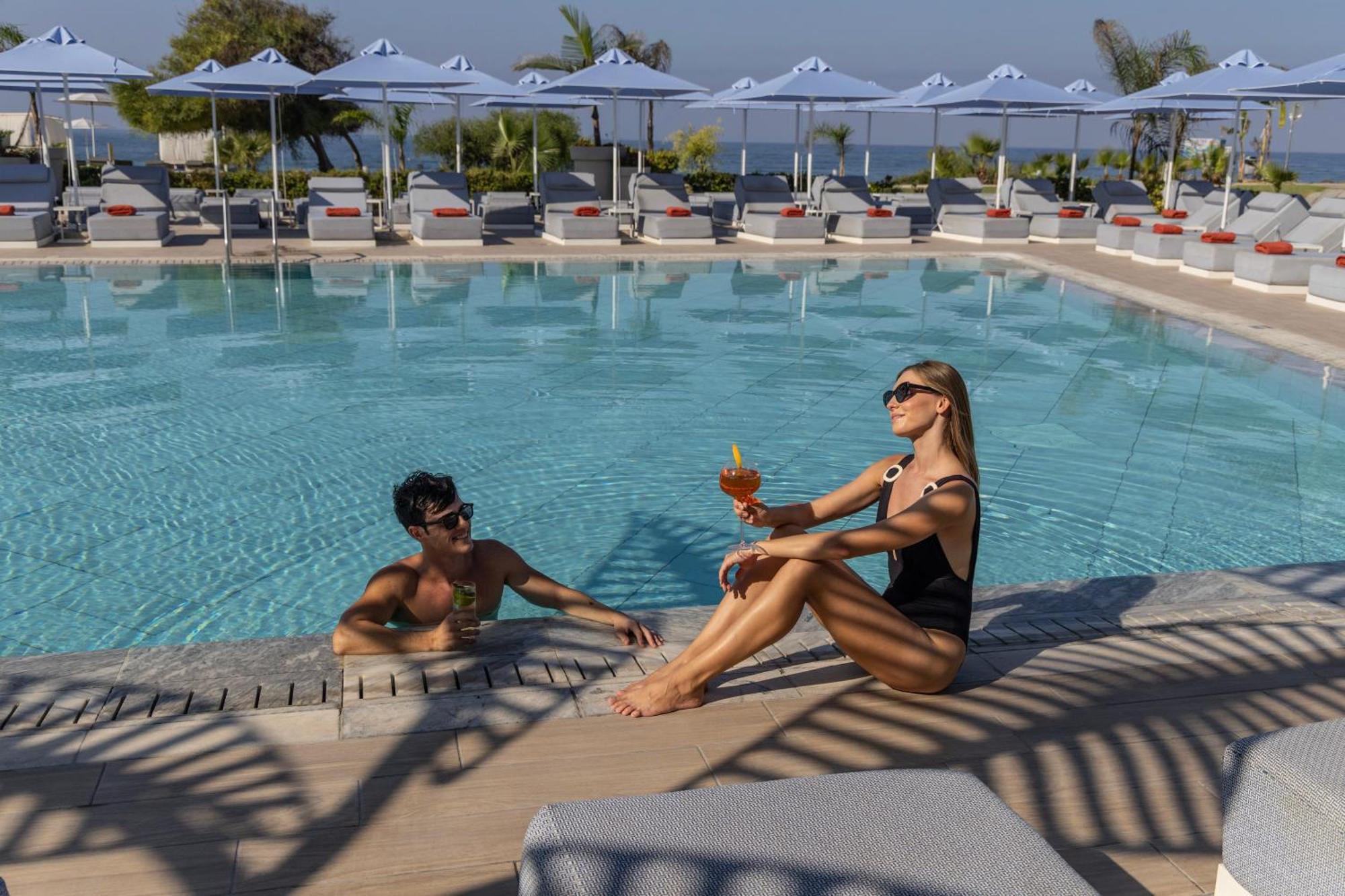 Ivi Mare - Designed For Adults By Louis Hotels Geroskipou Luaran gambar Pool at the hotel