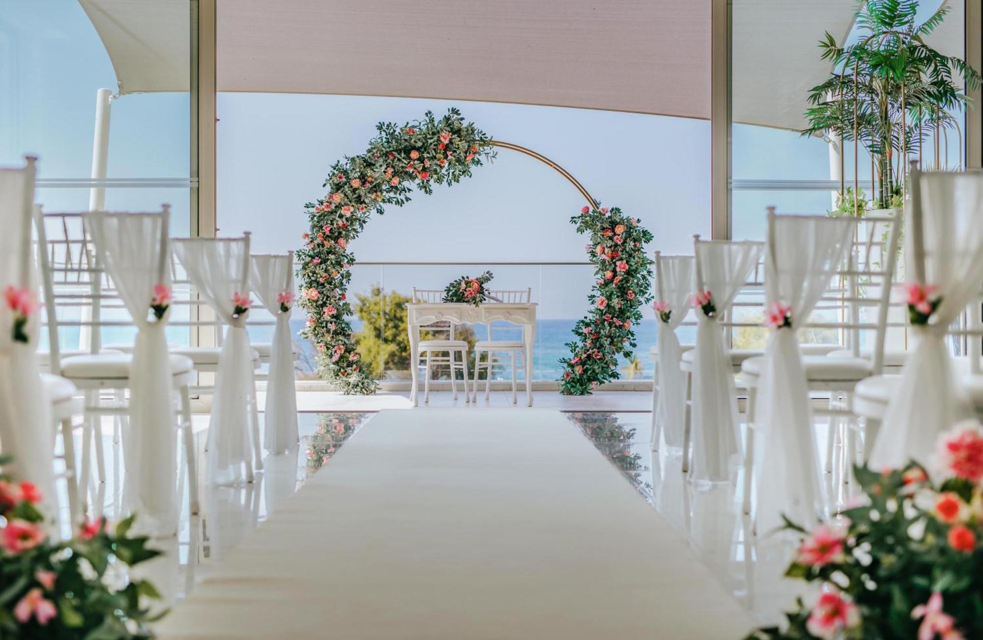 Ivi Mare - Designed For Adults By Louis Hotels Geroskipou Luaran gambar Wedding Chapel